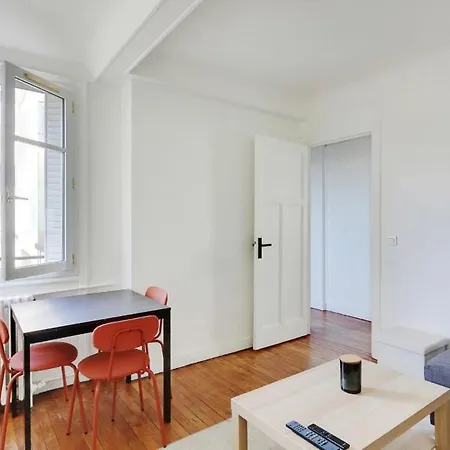 Appartement, Coeur Des Batignolles Montmartre Appartement Paris