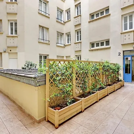 Appartement, Coeur Des Batignolles Montmartre Appartement Paris