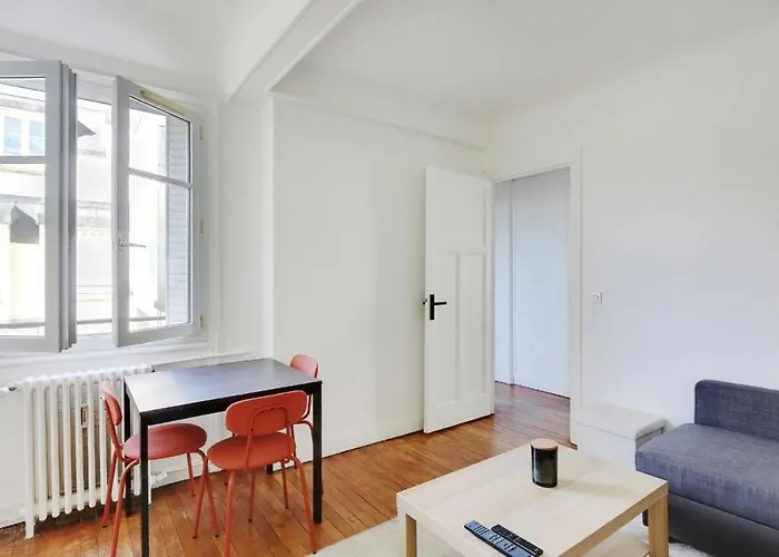 Appartement, Coeur Des Batignolles Montmartre Apartament Paryż