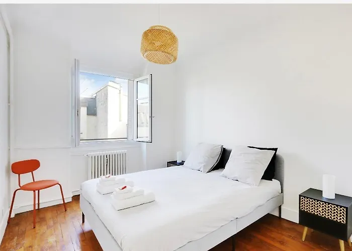 Appartement, Coeur Des Batignolles Montmartre Apartament